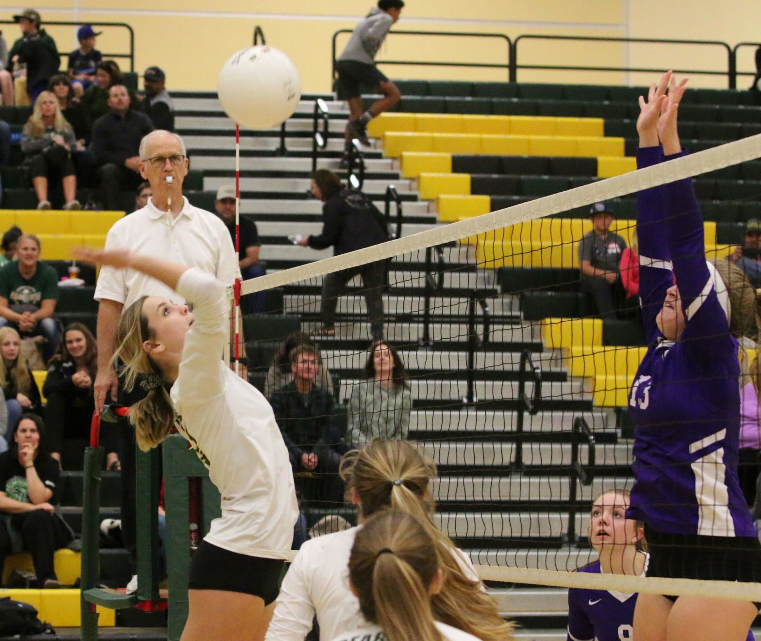 VALLEY BOUND: Golden Bears dispatch Mustangs, advance to championship
